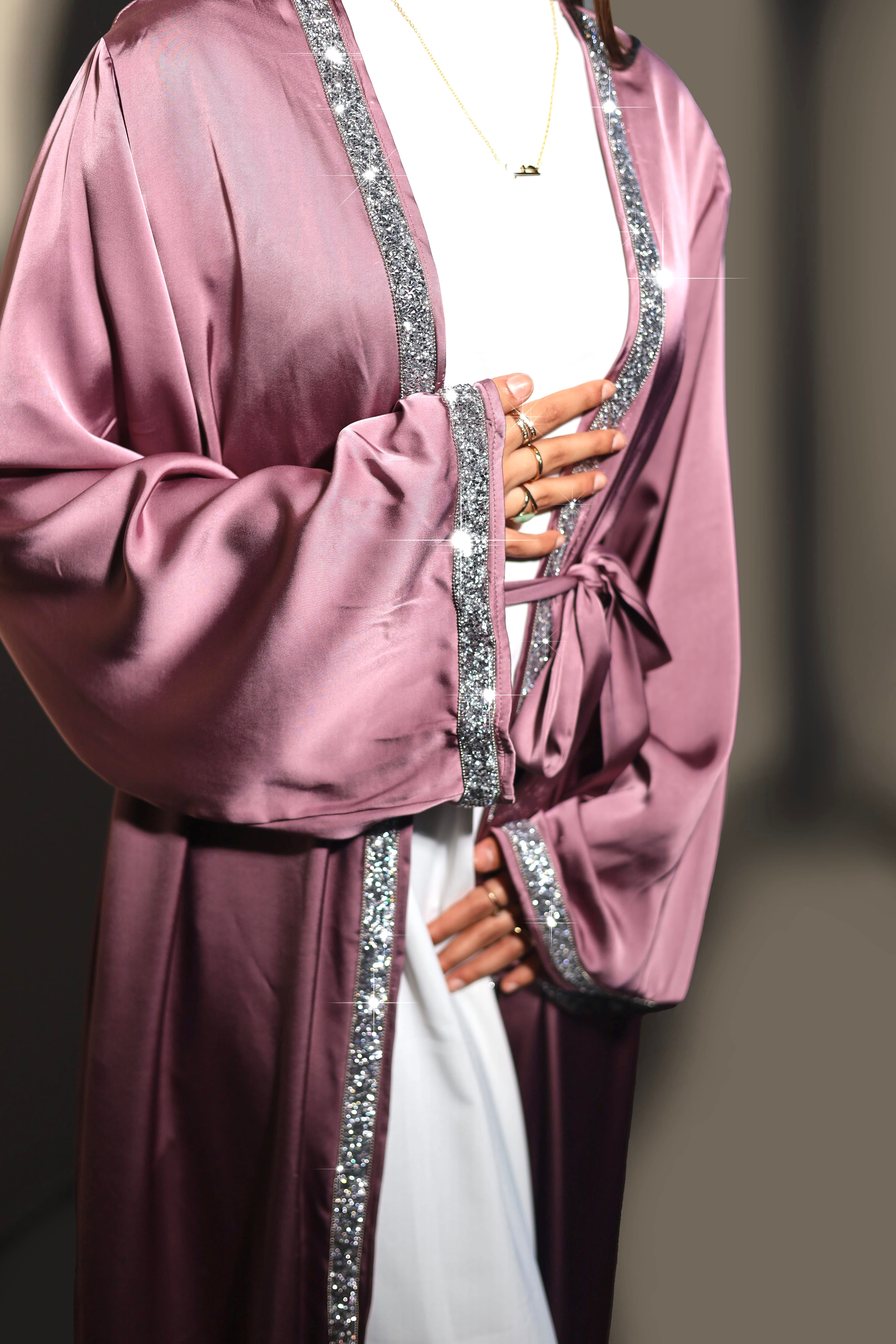 DUBAI ABAYA - SATIN BEAUTY ROSE